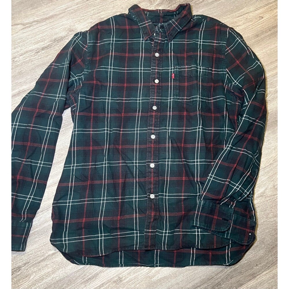 Men’s Levi’s flannel‎ size large